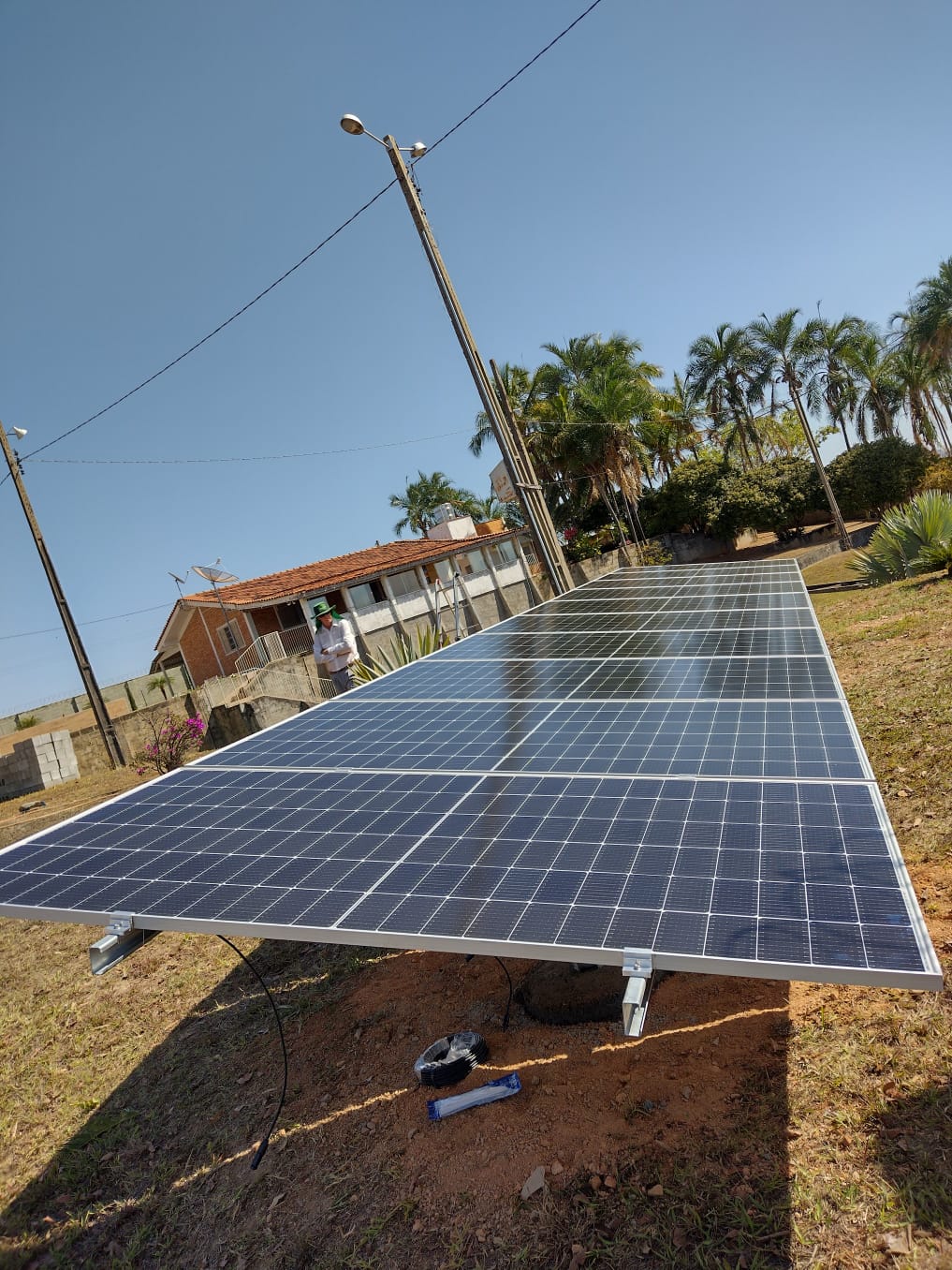 Painel solar residencial instalado em Catalão